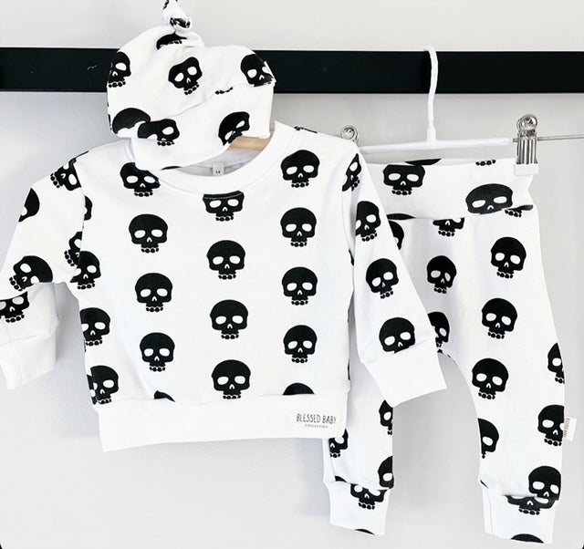 Baby girl shops skull clothes